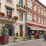 Domus Krakowski 3-bedroom Apt. Krakow