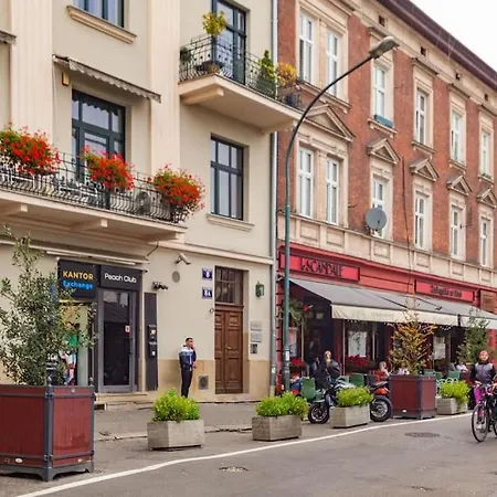 Domus Krakowski 3-bedroom Apt. Krakow